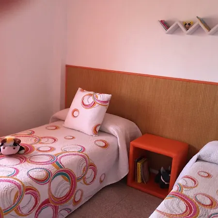 Bonito Y Acogedor Con Fibra * Салоу